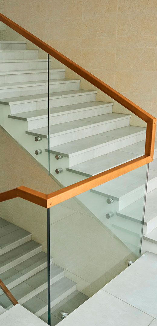 Стеклянные <br>перила