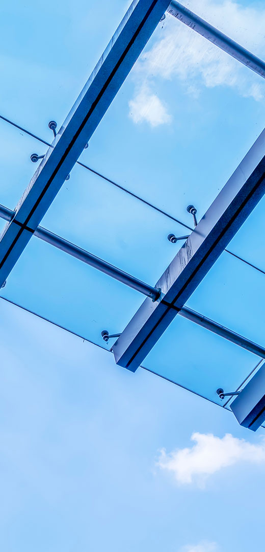 Стеклянные <br>козырьки